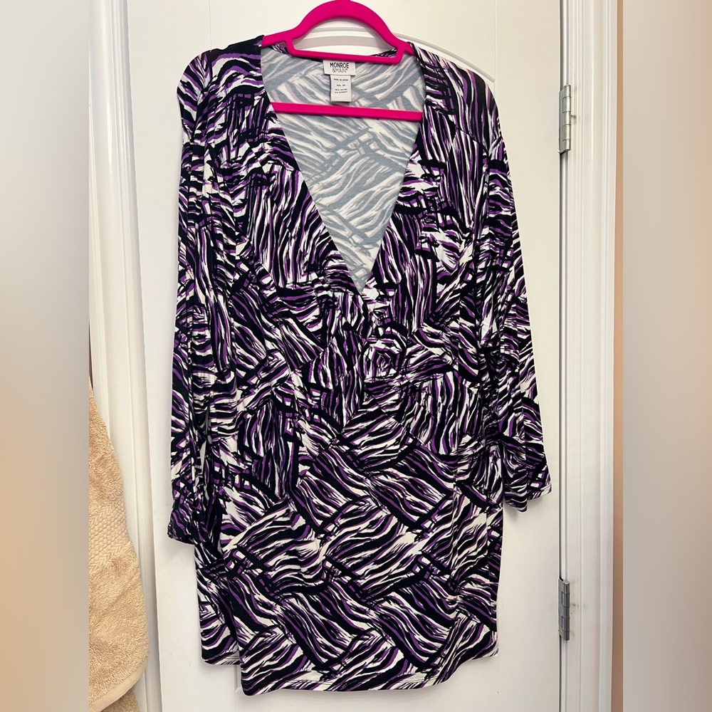Monroe and Main 3x purple patterned top